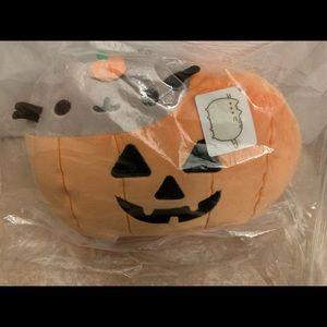 Pumpkin Pusheen